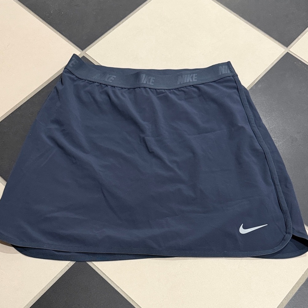 Nike Women's Dark Navy Performance Skort